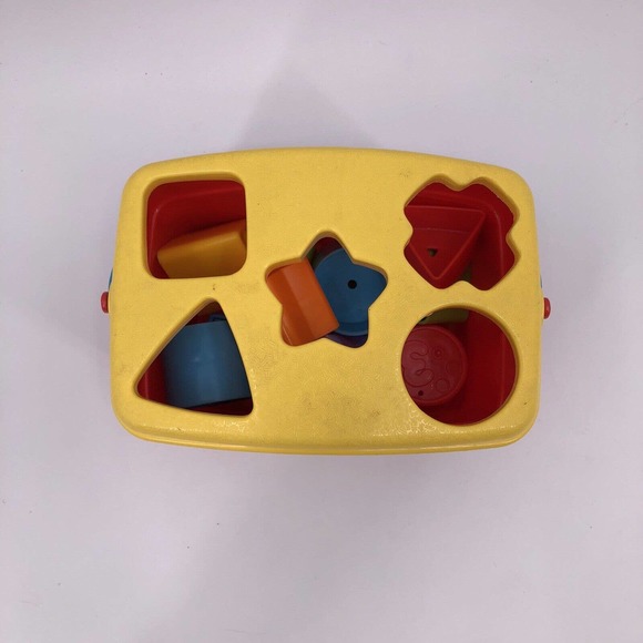Fisher Price Shape Sorter Bucket with Blocks Handle Kids Toy 2006 Educational - Picture 6 of 8